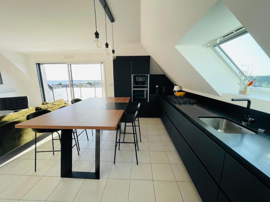 Appartement Lumineux Et Spacieux, Terrasse Et Parking Prive Concarneau Kültér fotó